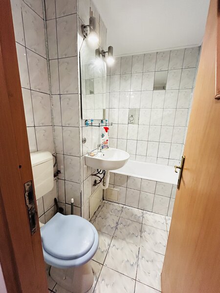 Titan, Piata Minis, 1 Decembrie 1918